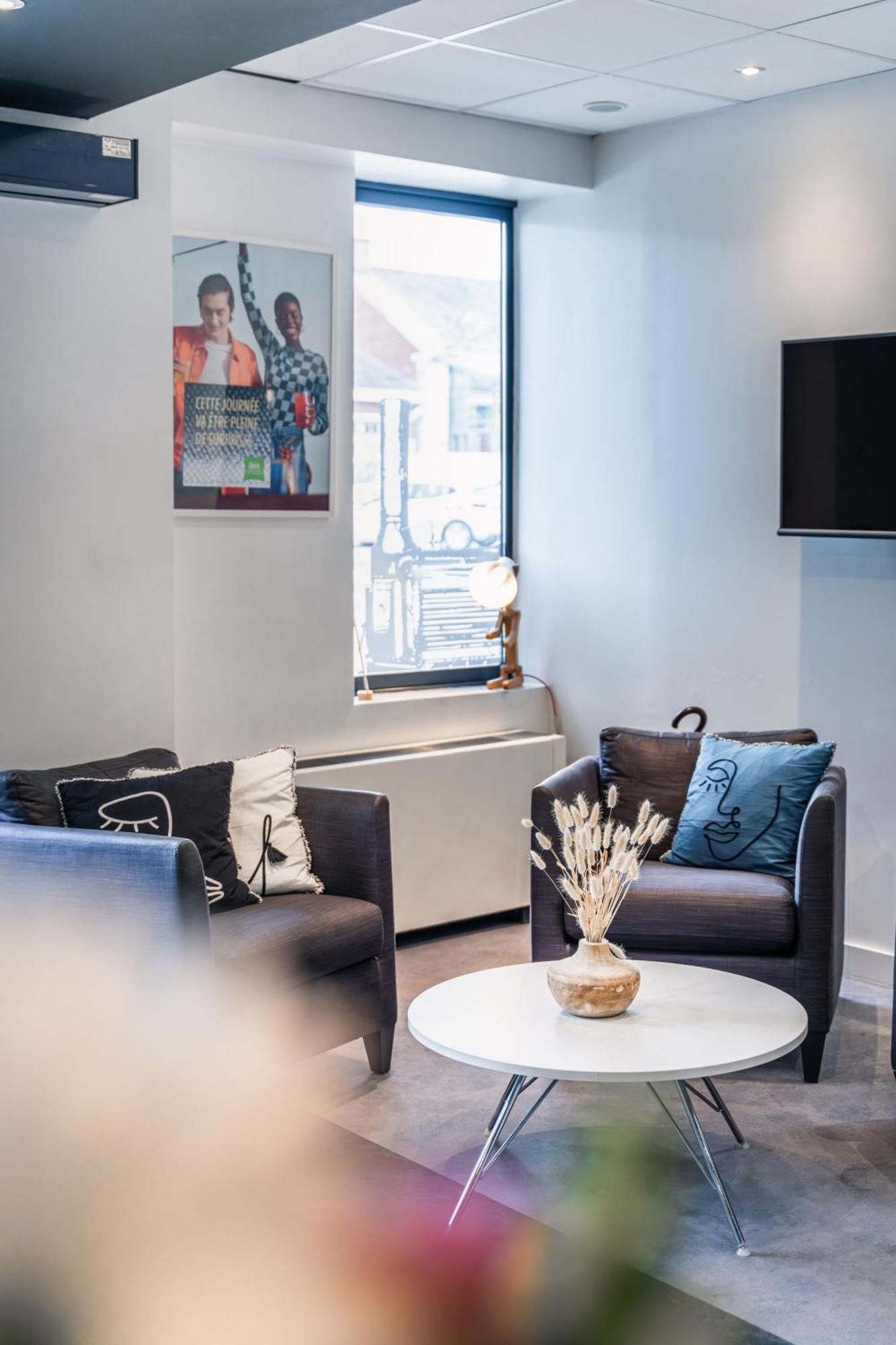 Ibis Styles Vannes Gare Centre Ngoại thất bức ảnh