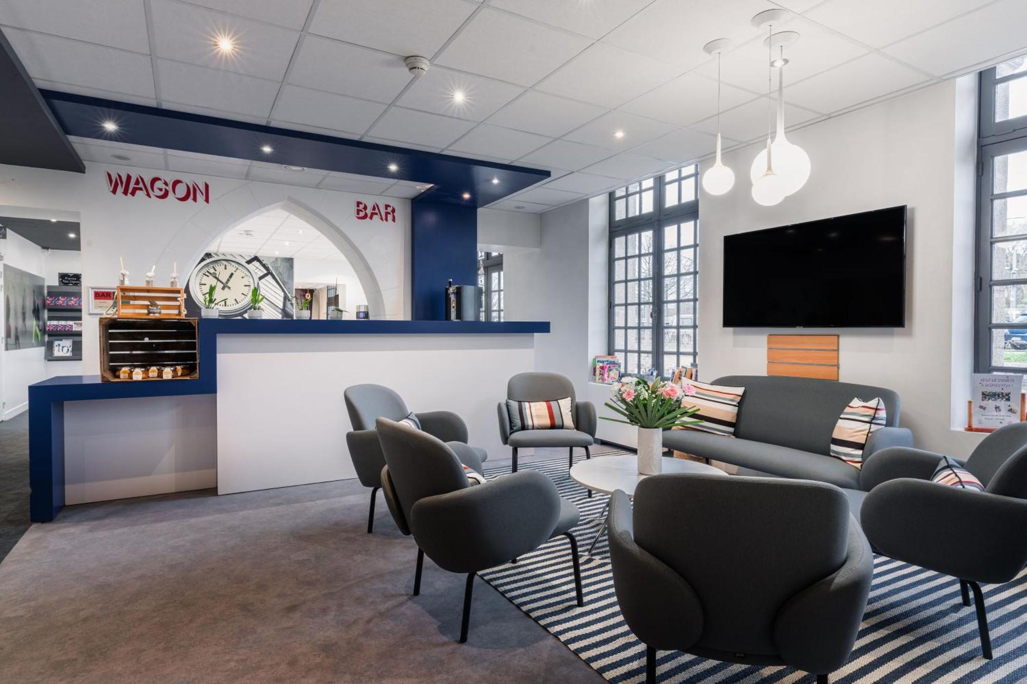 Ibis Styles Vannes Gare Centre Ngoại thất bức ảnh