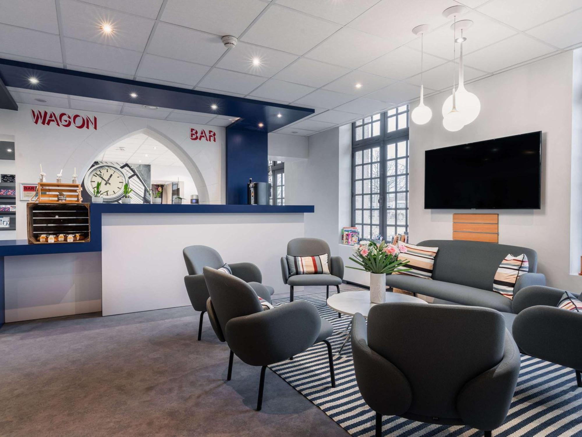 Ibis Styles Vannes Gare Centre Ngoại thất bức ảnh
