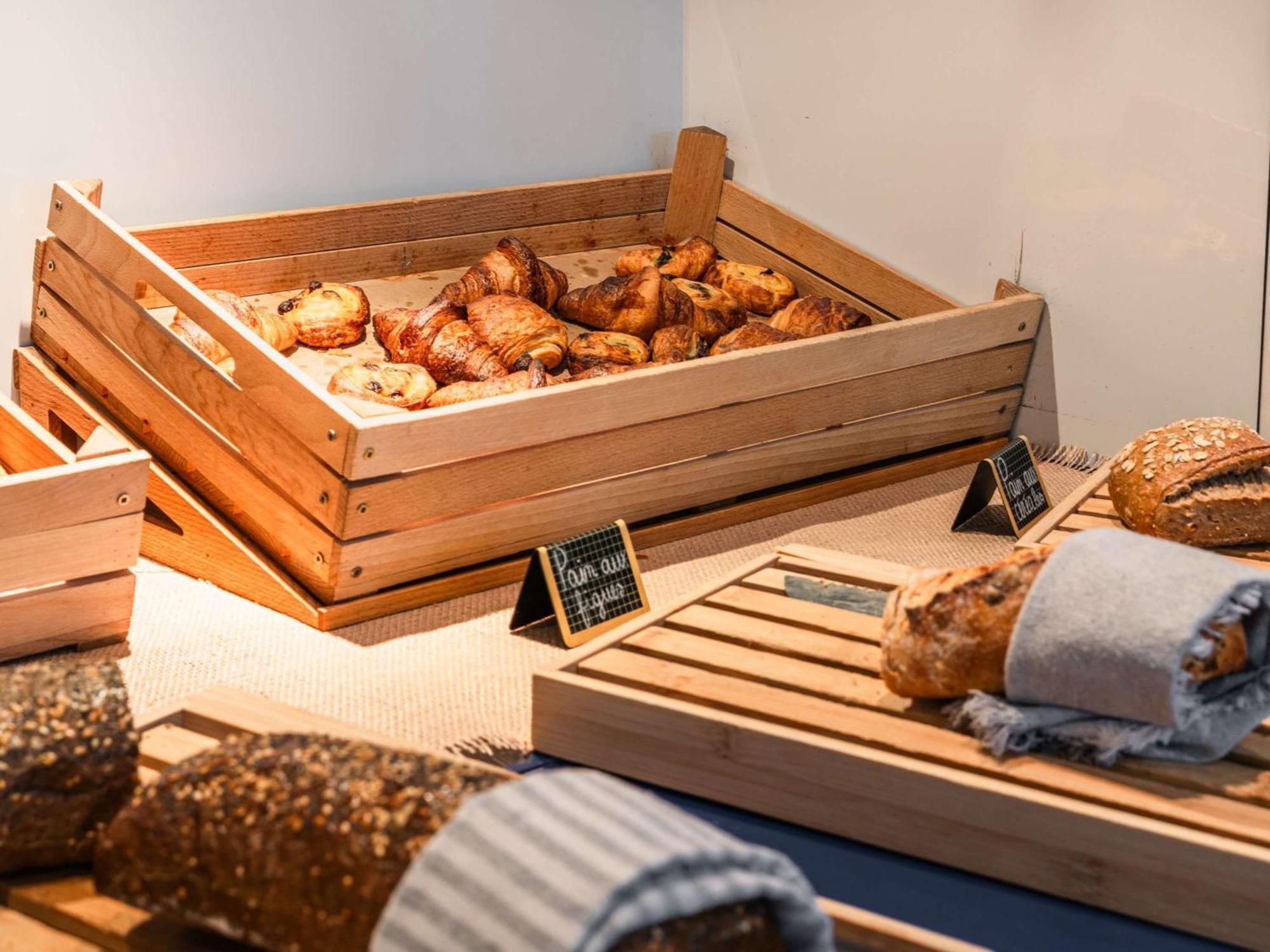 Ibis Styles Vannes Gare Centre Ngoại thất bức ảnh
